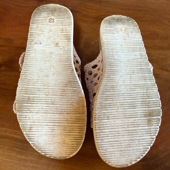 Cat & Jack slip on sandals 13 - Picture 2 of 2